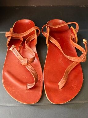 OETZ Women's Brown Leather Sandals NWOT size 39